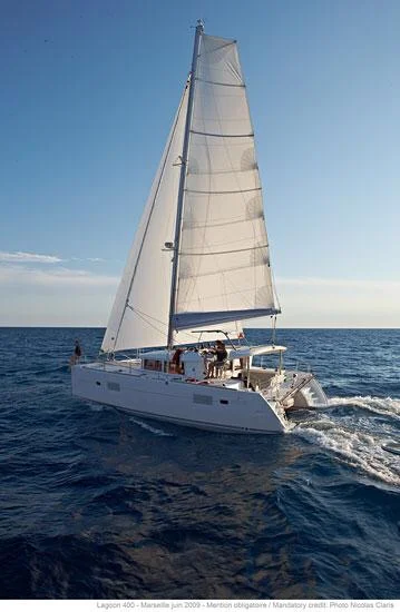 Lagoon 400 van Dragut Sailing in Bodrum