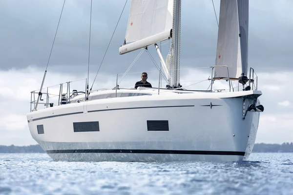 Bavaria C46 par Island Spirit Charters à Phuket