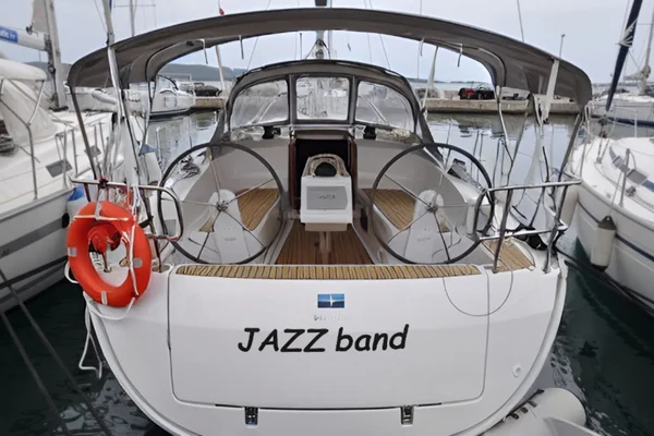 Bavaria 37 Cruiser av Euronautic i Pirovac