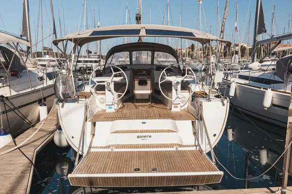 Bavaria 45 Cruiser af Ekvator Yachting i Šibenik