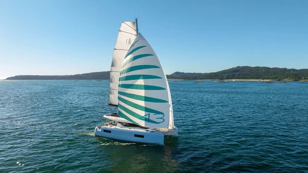 Lagoon 43 af Horizon Yacht Charters i Nanny Cay