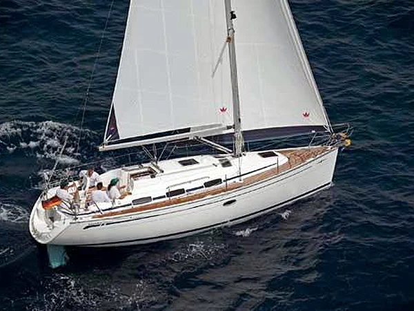 Bavaria 33 Cruiser from DeToni Charter in Trogir