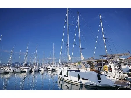 Dufour 390 de Ionion Sails en Lefkada