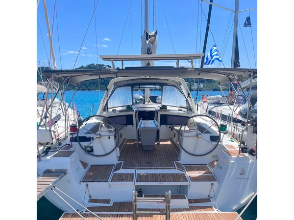 Oceanis 48 from Puresailing Yachting in Skiathos