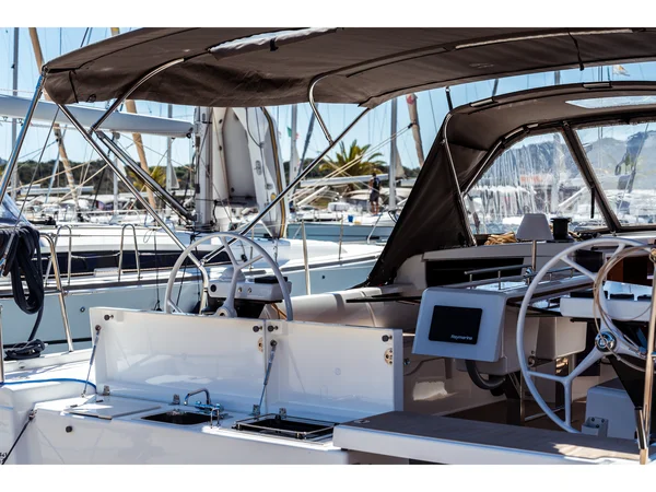 Dufour 430 from Boomerang in Portisco