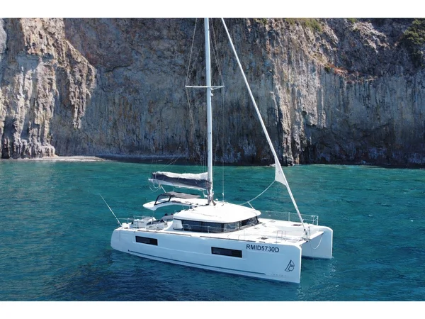 Lagoon 40 de Sailing in Italy Charter en Roma