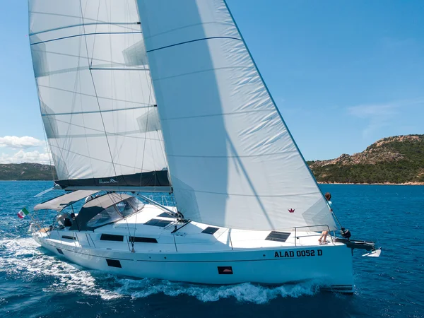 Hanse 508 par Aladar Sail à Cannigione