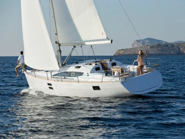 Elan Impression 40 from Fortek Nautica in San Benedetto del Tronto