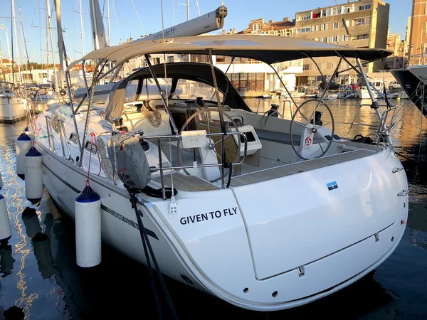 Bavaria 51 Cruiser yritykseltä KWS Adria Zadarissa