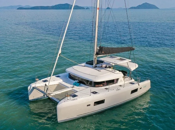 Lagoon 42 van Ionion Sails in Nea Peramos