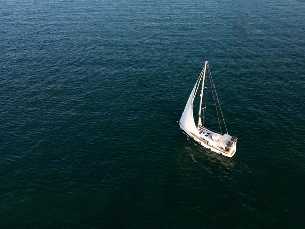 Oceanis 46 af ARCHON Yachting i Athen