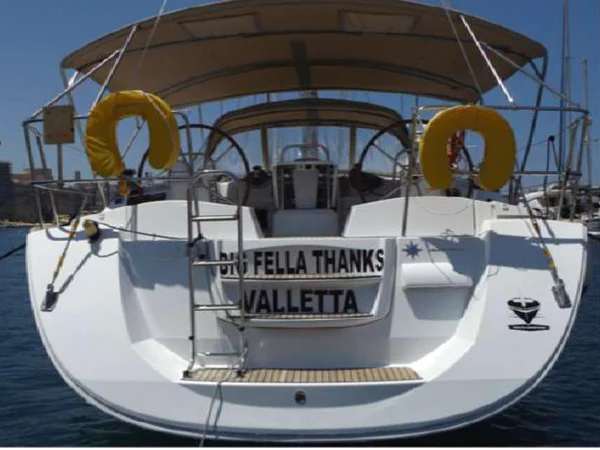 Jeanneau 53 da Malta Charters em Kalkara