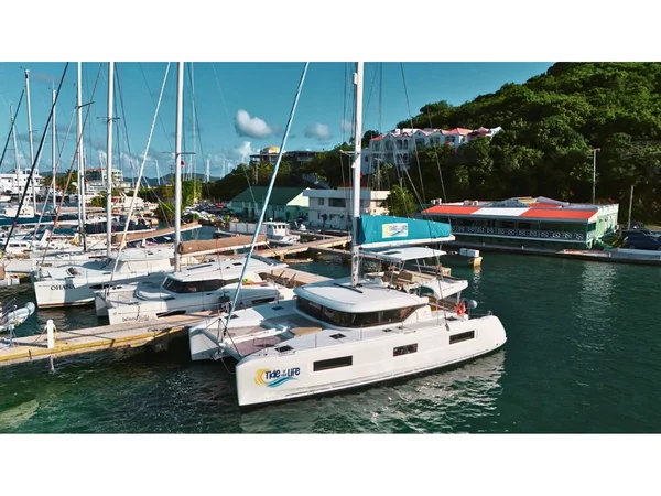 Lagoon 46 par Conch Charters à Road Town