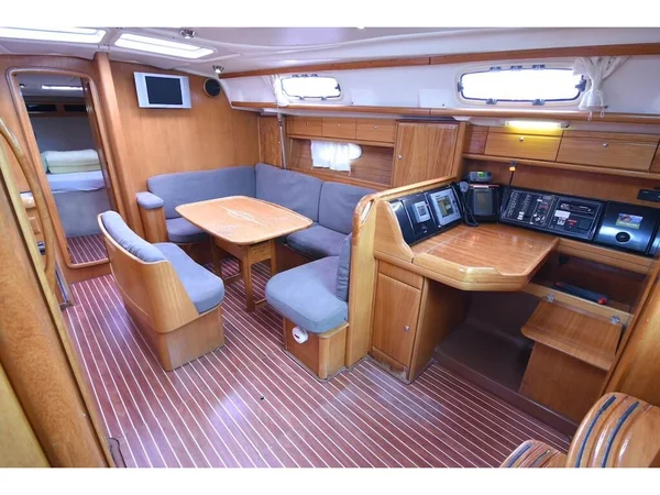 Bavaria 42 discount
