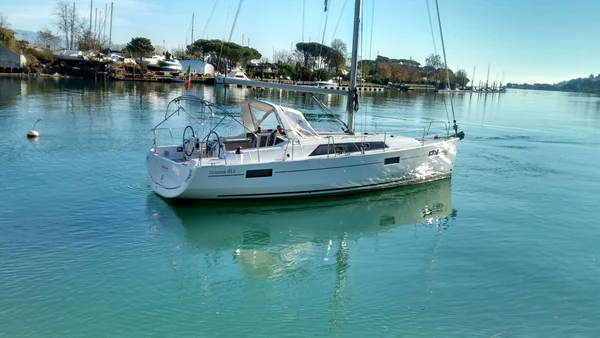Oceanis 411 from Le Bateau Blanc in Bocca di Magra