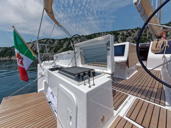 Dufour 412 Grand Large da CS Charter em Cagliari