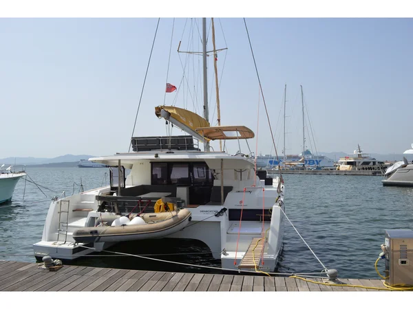 Fountaine Pajot Saona 47 van Yachting in Sardinia in Olbia
