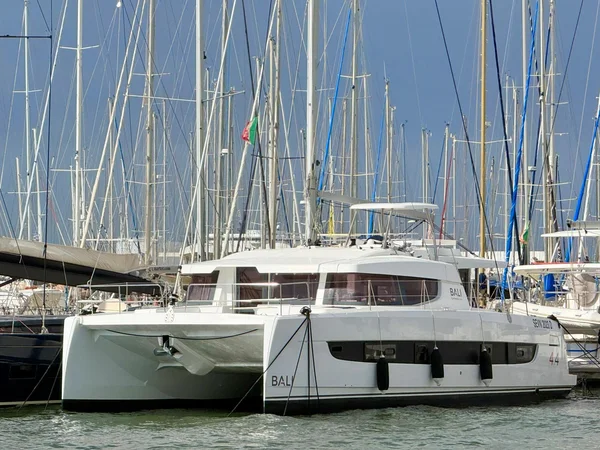 Bali 4.4 yritykseltä Cagliari Sailing Charter Golfo Aranci