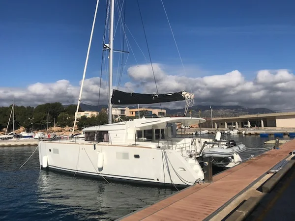 Lagoon 450 from Cataexperience in Sant Antoni de Portmany