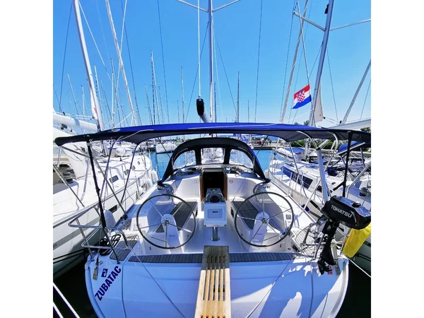 Bavaria 41 Cruiser af Adventure Charter i Sukošan