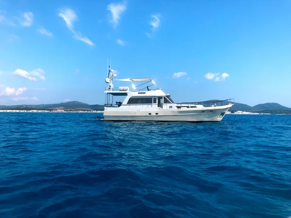 Waverunner 55 von Kaboky Yachting in Olbia