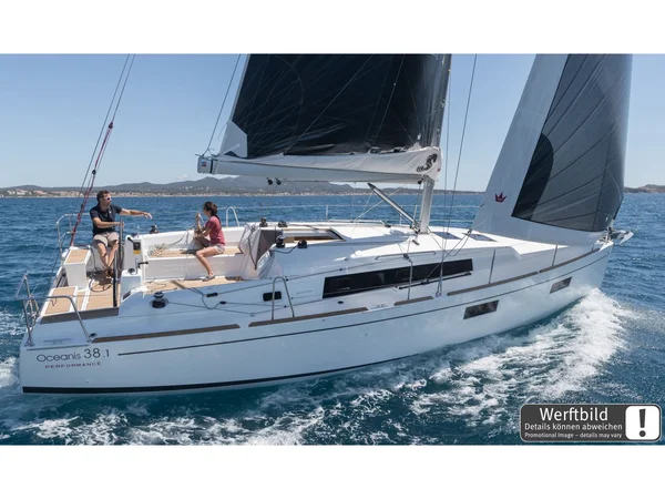 Oceanis 381 van First Class Sailing in Rogoznica