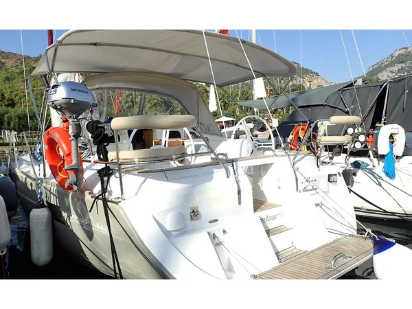 Elan Impression 444 af Nomicos Yachts i Göcek