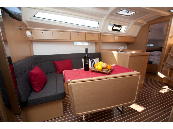 Bavaria 37 Cruiser from CRO-MAR in Zadar