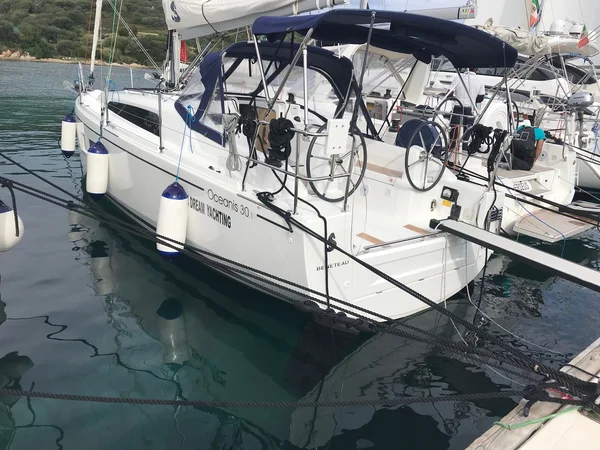 Oceanis 30.1 par NSS Charter à Portisco
