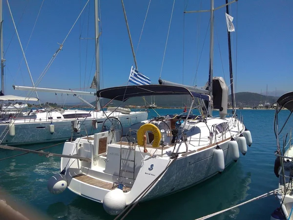 Oceanis 46 von More Yachting in Lefkada