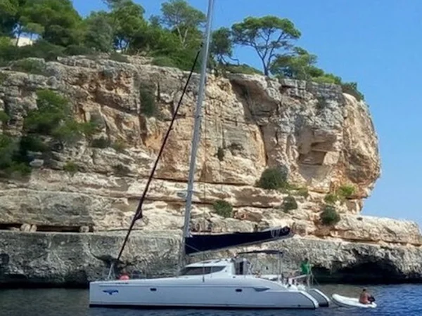 Fountaine Pajot Lavezzi 40 av Alboran Charter i Cienfuegos