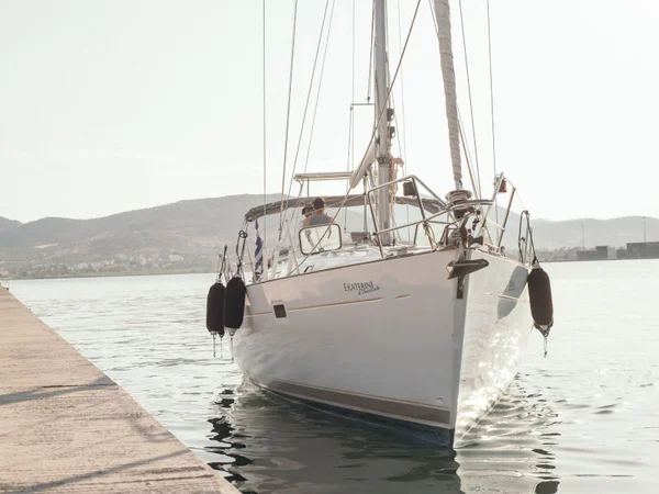 Oceanis 411 de Adonis Sailyachts en Volos