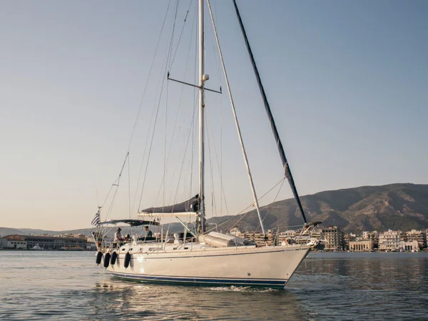 Oceanis 50 from Adonis Sailyachts in Volos