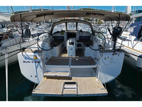 Sun Odyssey 440 della Euromarine charter a Spalato