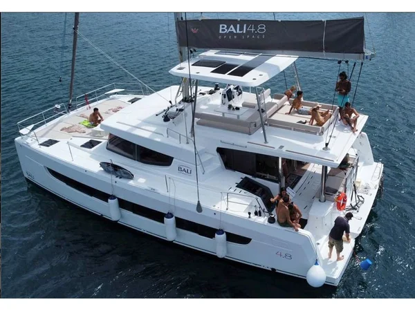 Bali 4.8 de Sulleonde en Vibo Marina