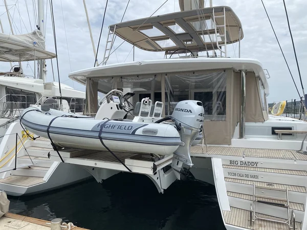 Lagoon 52 yritykseltä NSS Charter Portiscossa