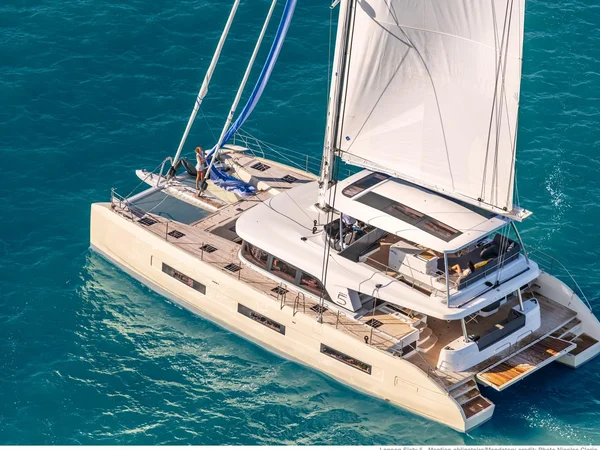 Lagoon Sixty 5 van Spartivento Yacht Charter in Castellammare del Golfo