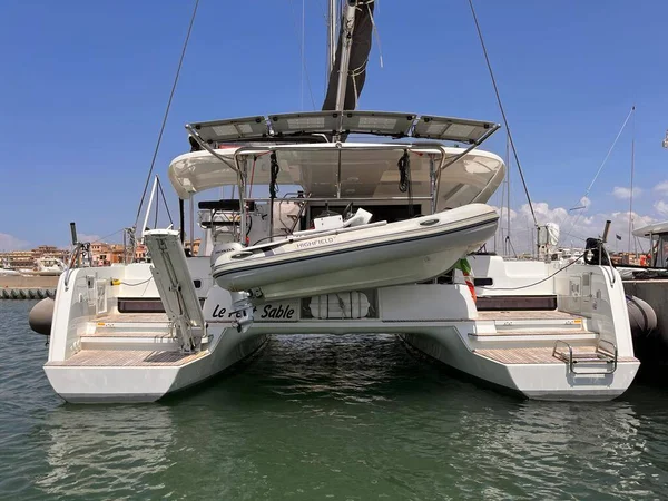 Lagoon 42 par Spartivento Yacht Charter à Castellammare del Golfo