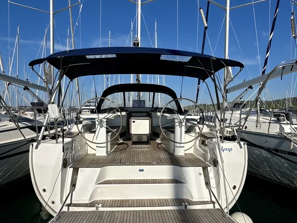 Bavaria 45 Cruiser della Adventure Charter a Sukošan