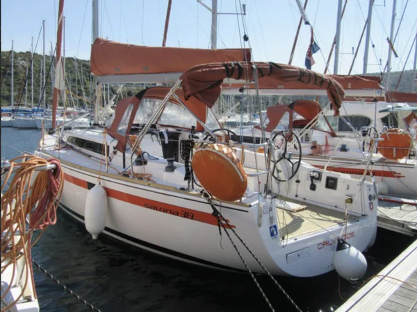 Salona 38 da Batana Navtik em Izola