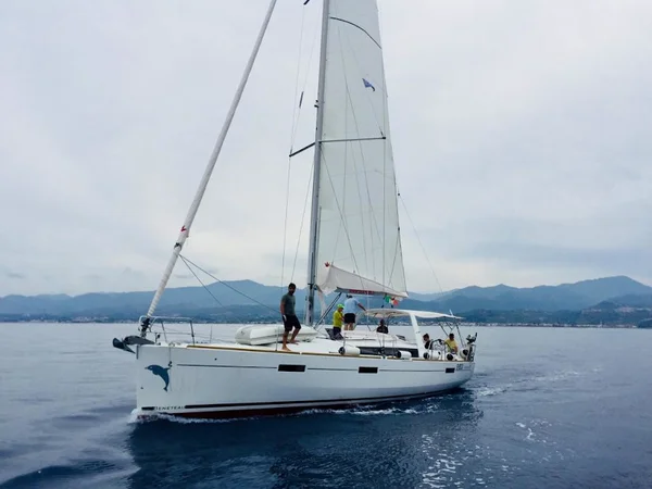 Oceanis 45 from Aladar Sail in Marsala