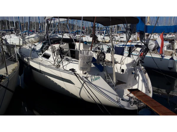 Bavaria 32 Cruiser from Independent YachtOwners Team in Corfu