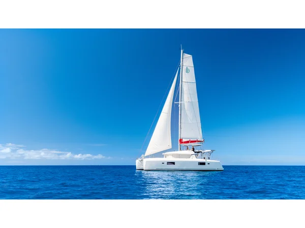 Lagoon 42 av Island Hopper Saint Lucia i Martinique