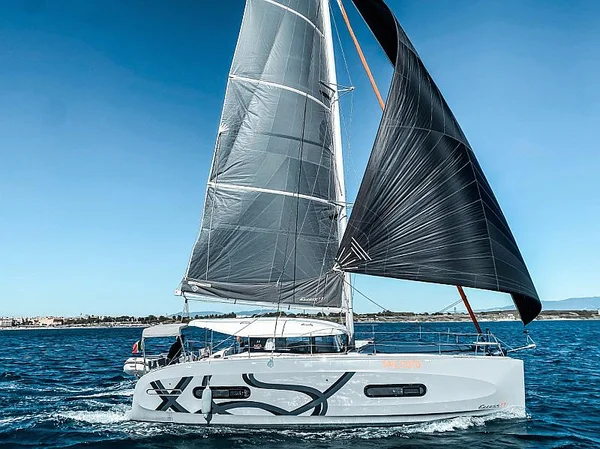 Excess 11 yritykseltä All Sailing Porto Rotondossa