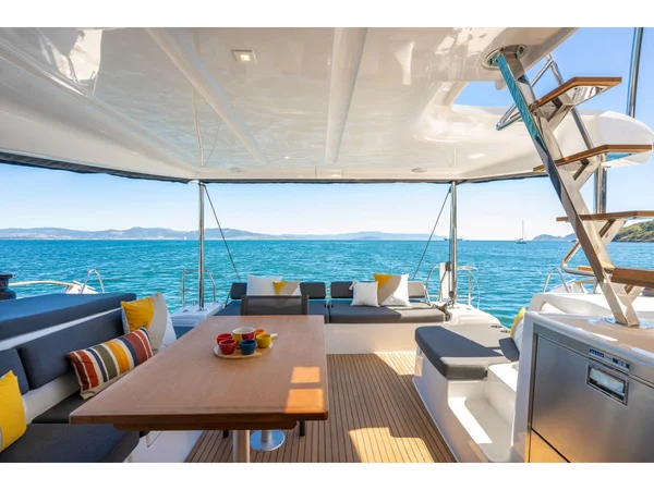 Lagoon 43 par Blue Origin Sail à Trapani