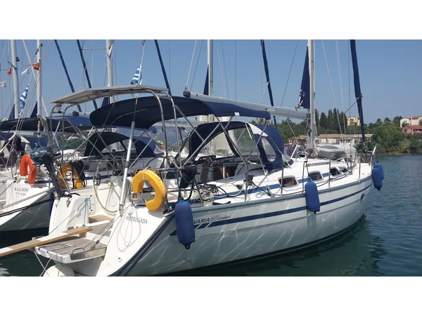 Bavaria 40 Cruiser yritykseltä Nomicos Yachts Korfulla