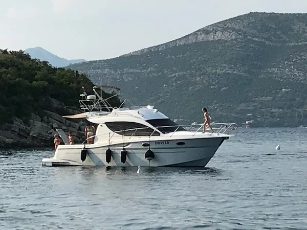 Sessa 32 from Franjkovic Charter in Zadar