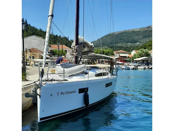 Sun Odyssey 410 från Blue Eternal i Preveza