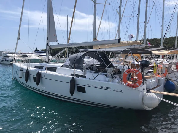 Hanse 508 da Charter 4 Fun em Rogoznica