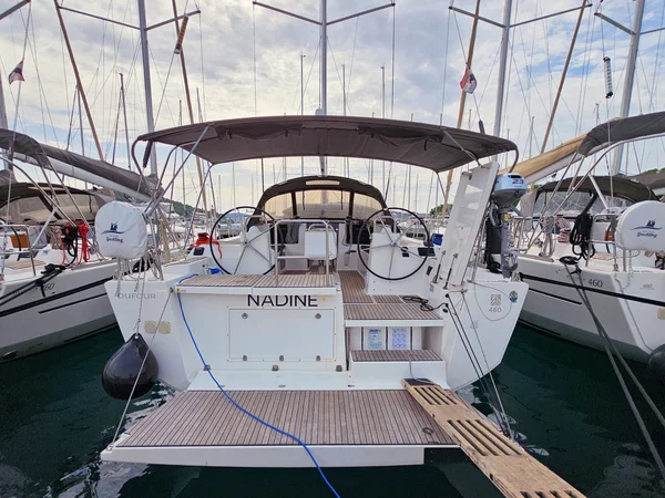 Dufour 460 Grand Large da Ban Tours em Rogoznica